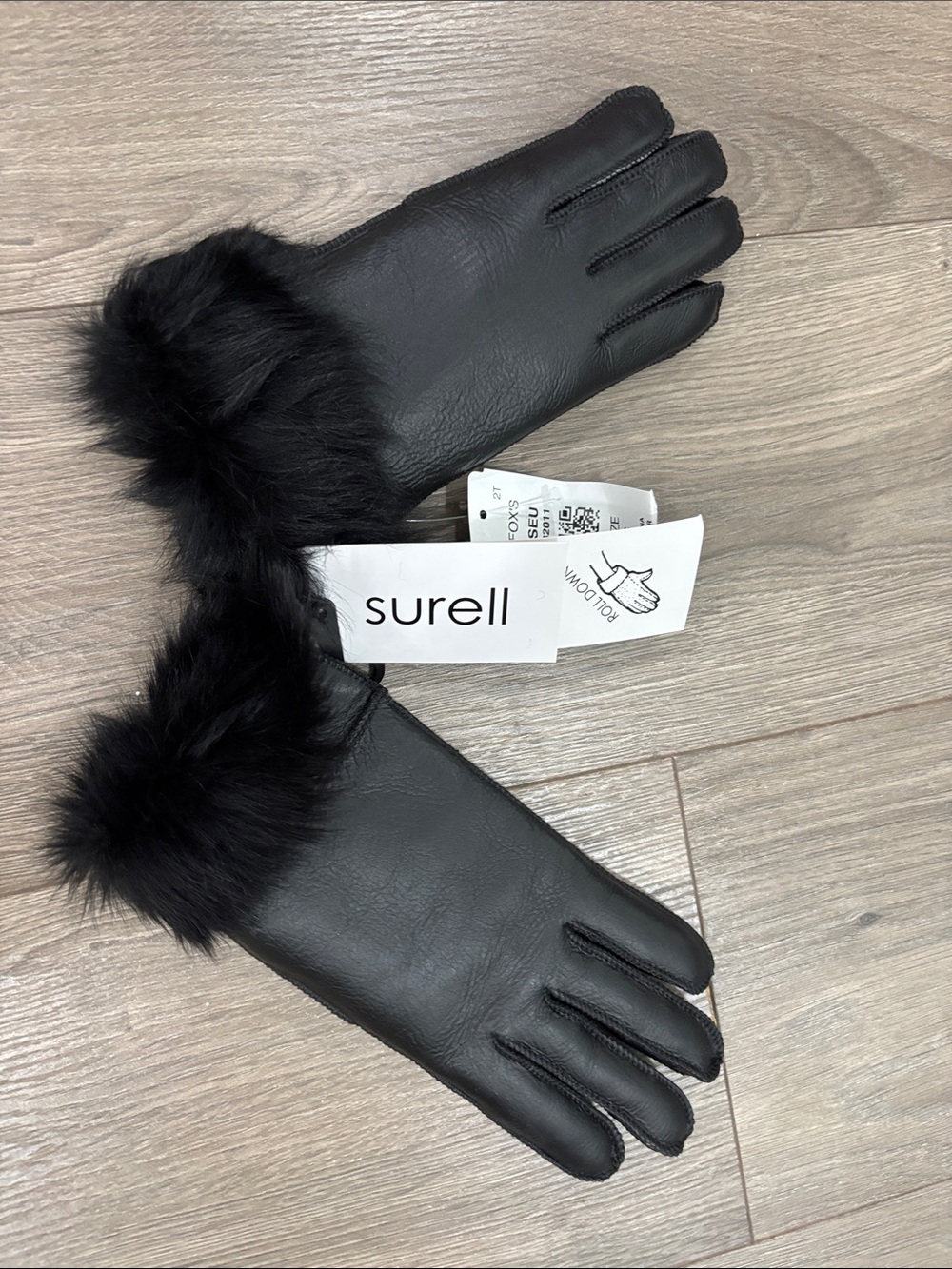 Surell Black Toscana Leather Gloves with Real Fur Cuff